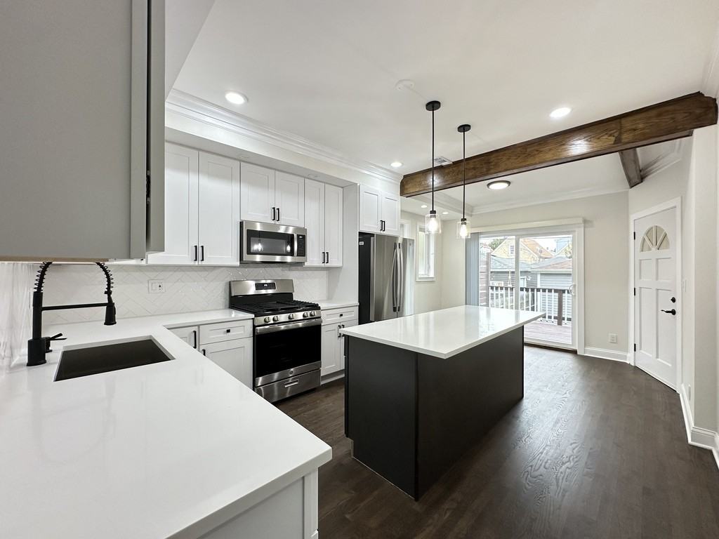 2317 N Keeler Ave #1 - Photo 6 of 21