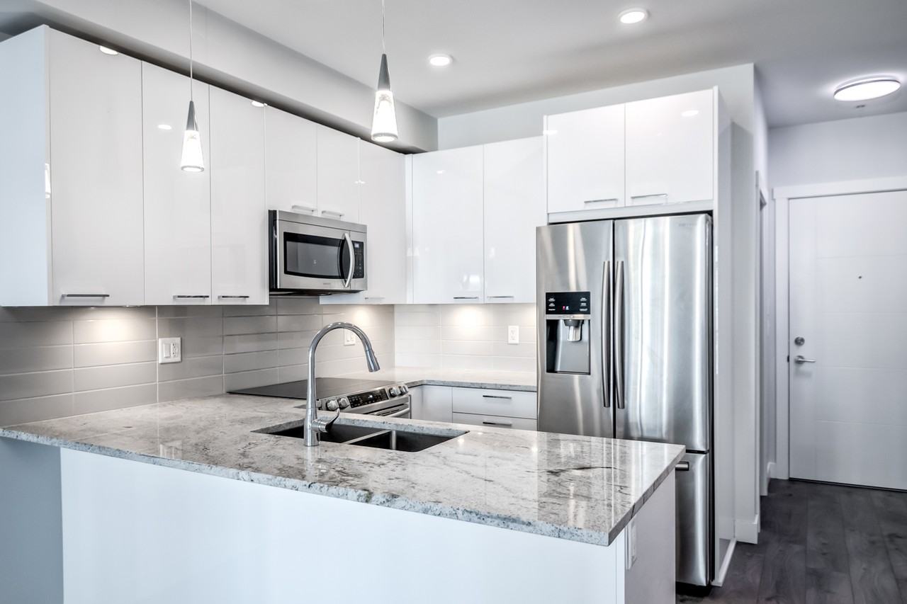 20696 Eastleigh Crescent #213 - Photo 2 of 19