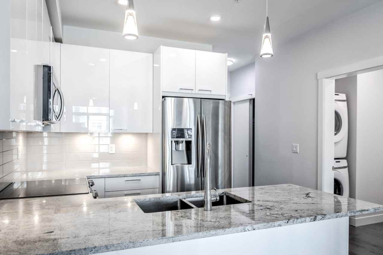 20696 Eastleigh Crescent #213 - Photo 4 of 19