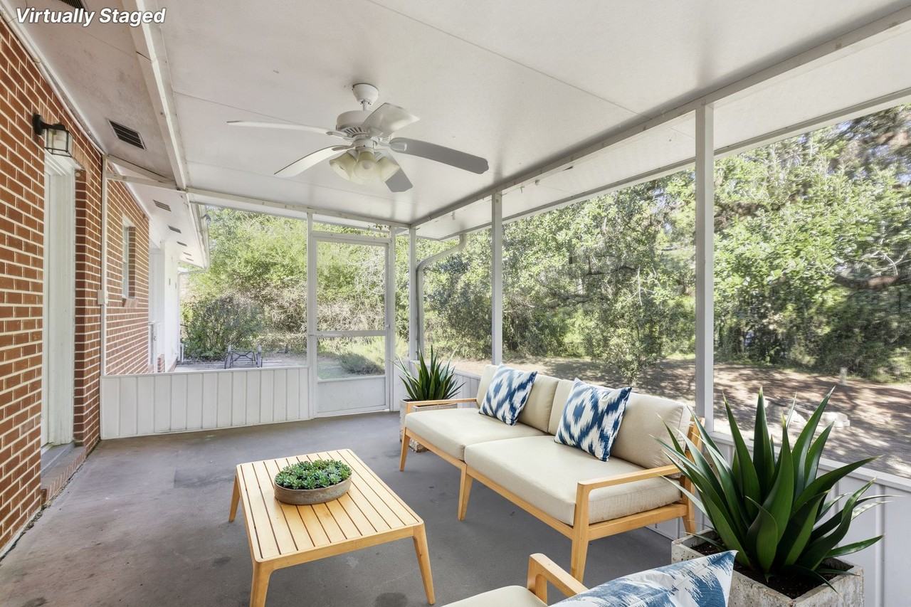 117 Chapel Dr - Photo 3 of 14