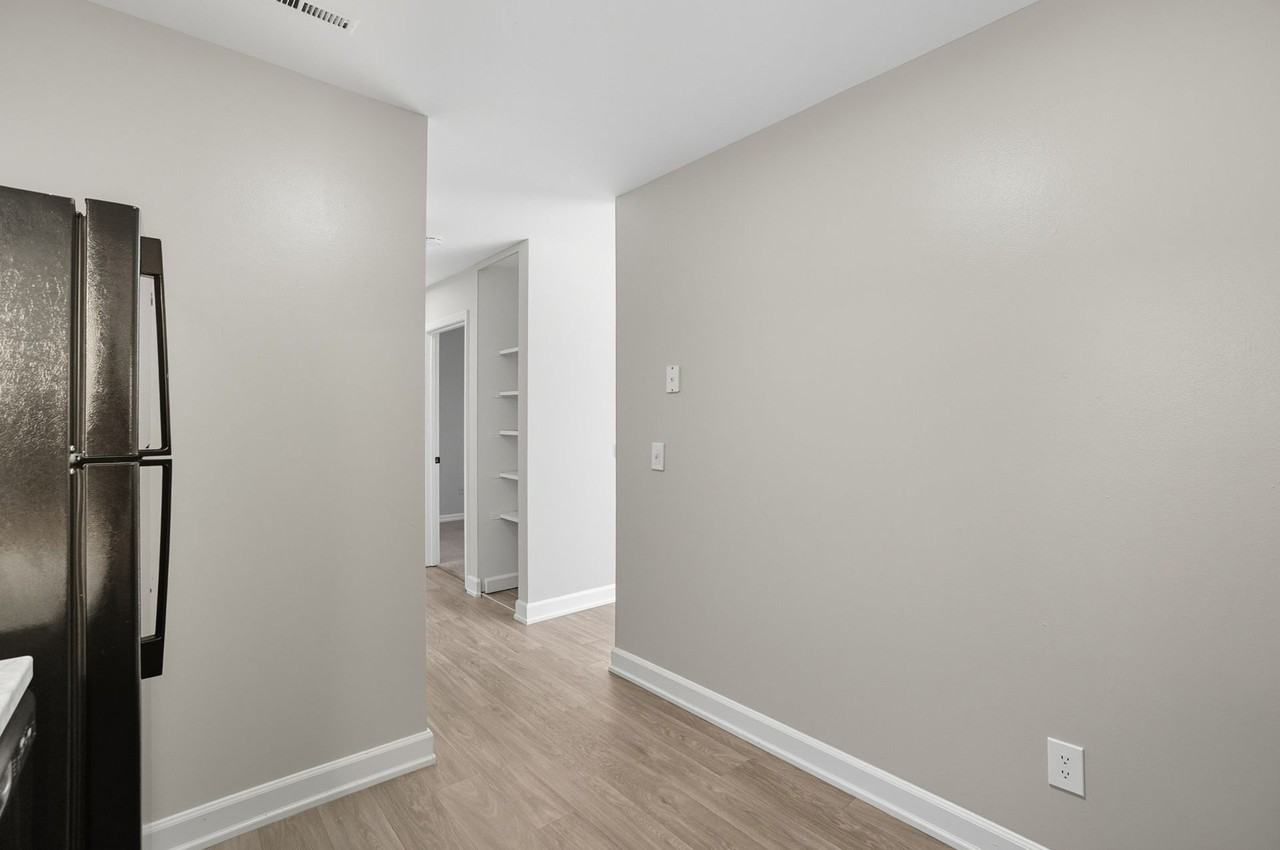 Candlelite - Photo 4 of 50