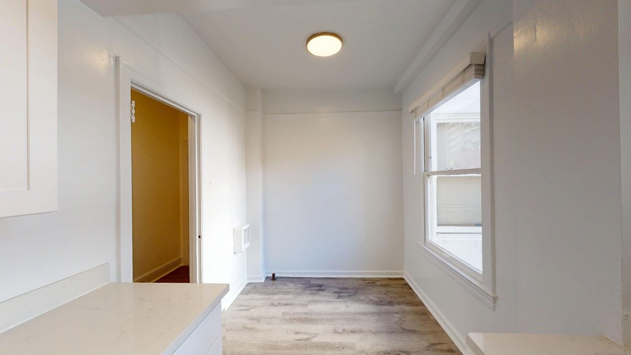 725 Ellis Street - Photo 7 of 33