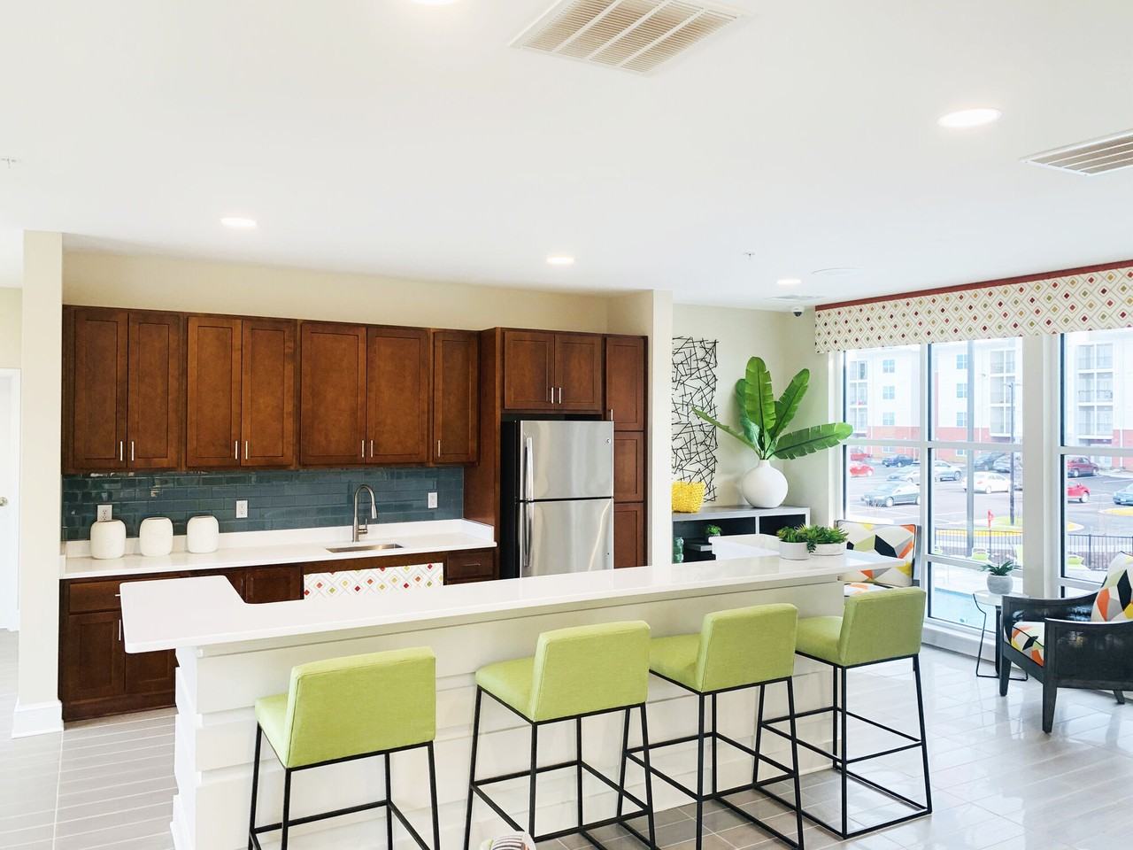 200 West I - Photo 5 of 5