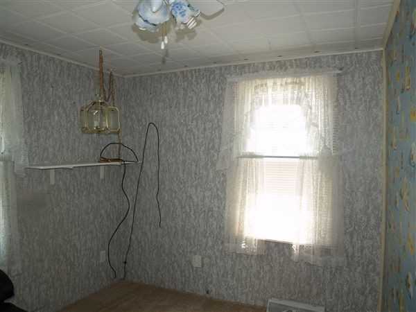 206 Water St - Photo 2 of 12