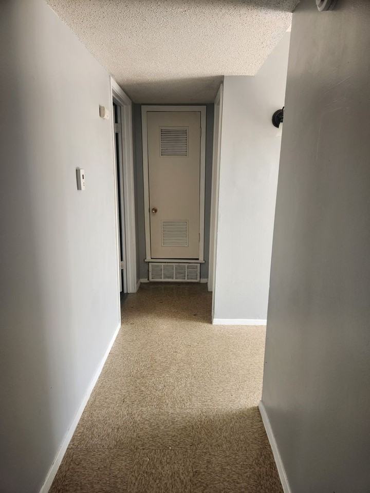 Riveredge Apartments - Photo 6 of 6