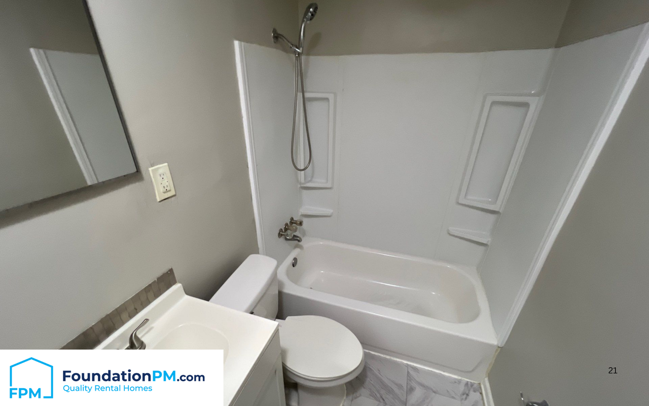 123 Eastview Drive - Photo 3 of 12