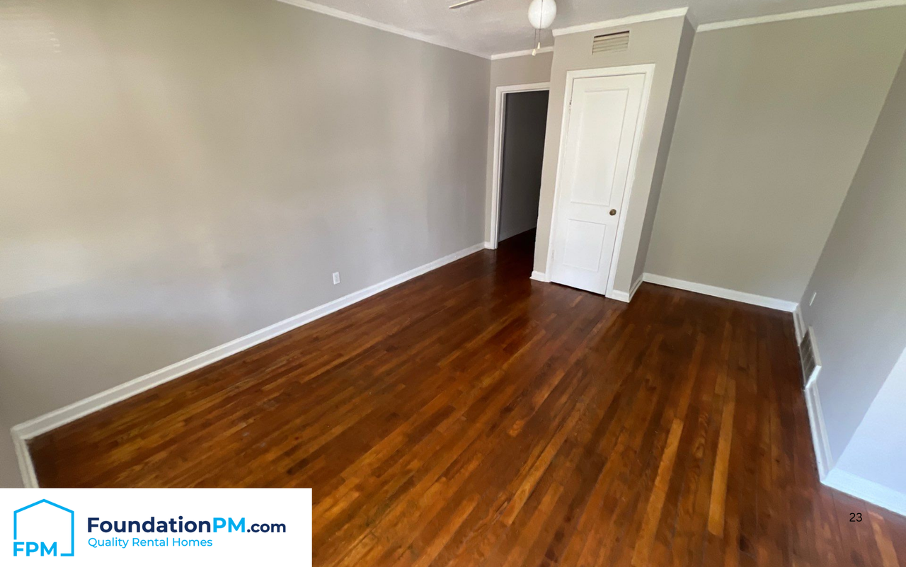 125 Eastview Drive - Photo 3 of 19