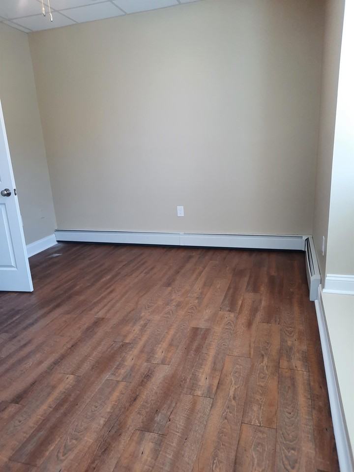 Juliana-719 N. Duke Street - Photo 5 of 8