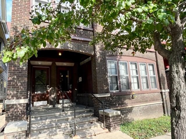 110/112 E. Dayton Street - Photo 4 of 8