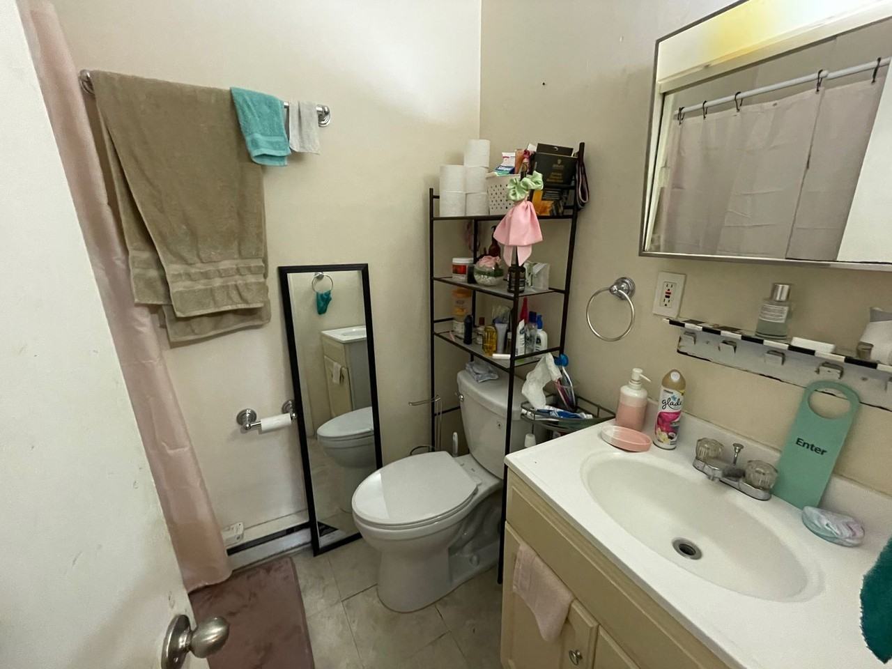 894 Huntington Ave - Photo 5 of 5