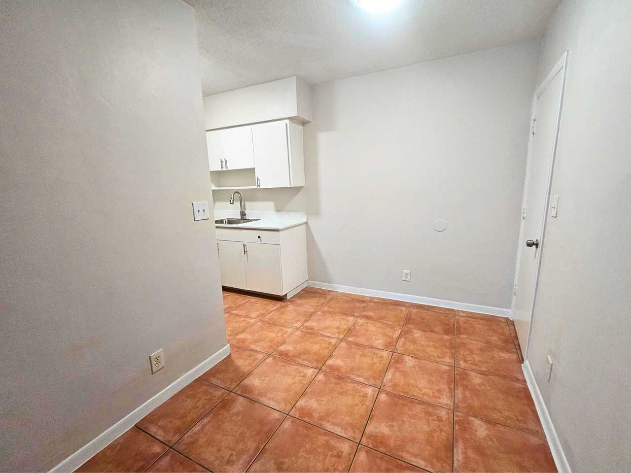 430 Northwest 41st Street. - Photo 3 of 24