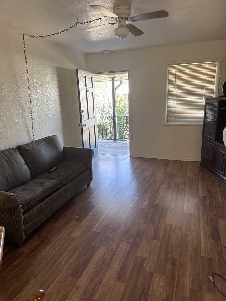8415 Airline Drive - Bldg A - Photo 3 of 50