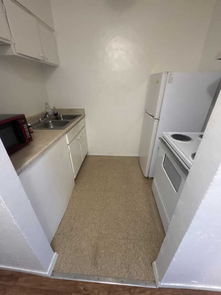 8415 Airline Drive - Bldg A - Photo 4 of 50