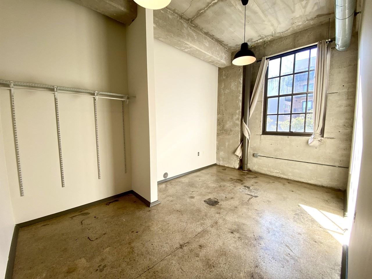 200 West Jackson Avenue - Photo 4 of 24