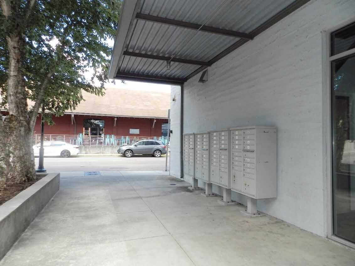 200 West Jackson Avenue - Photo 6 of 24