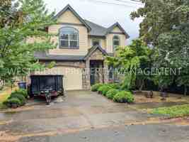 featured image of 1828 Se Main St