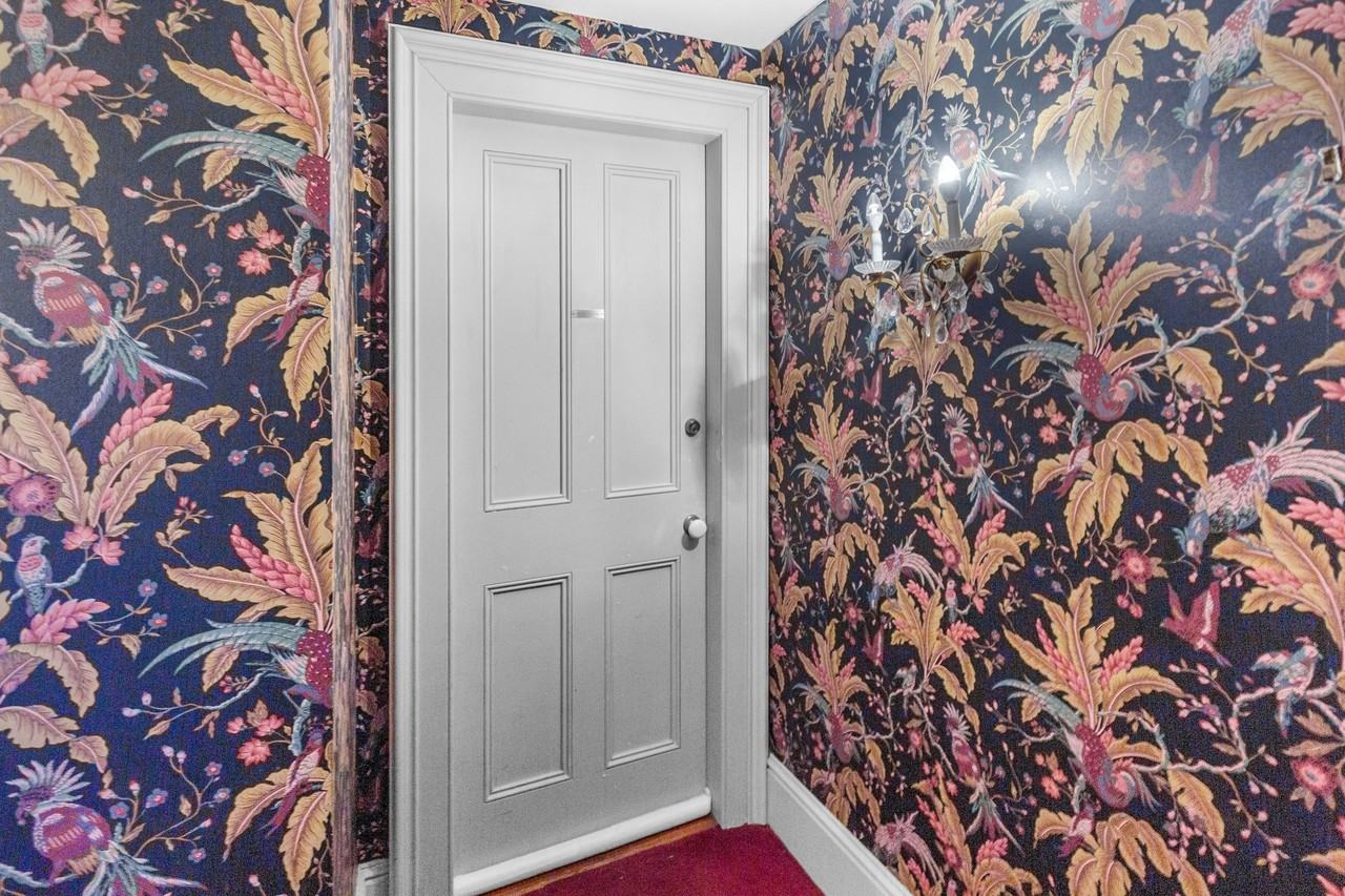 144 Benefit Street - Photo 4 of 7
