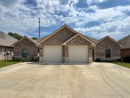 featured image of 9100 Shadow Oak Dr