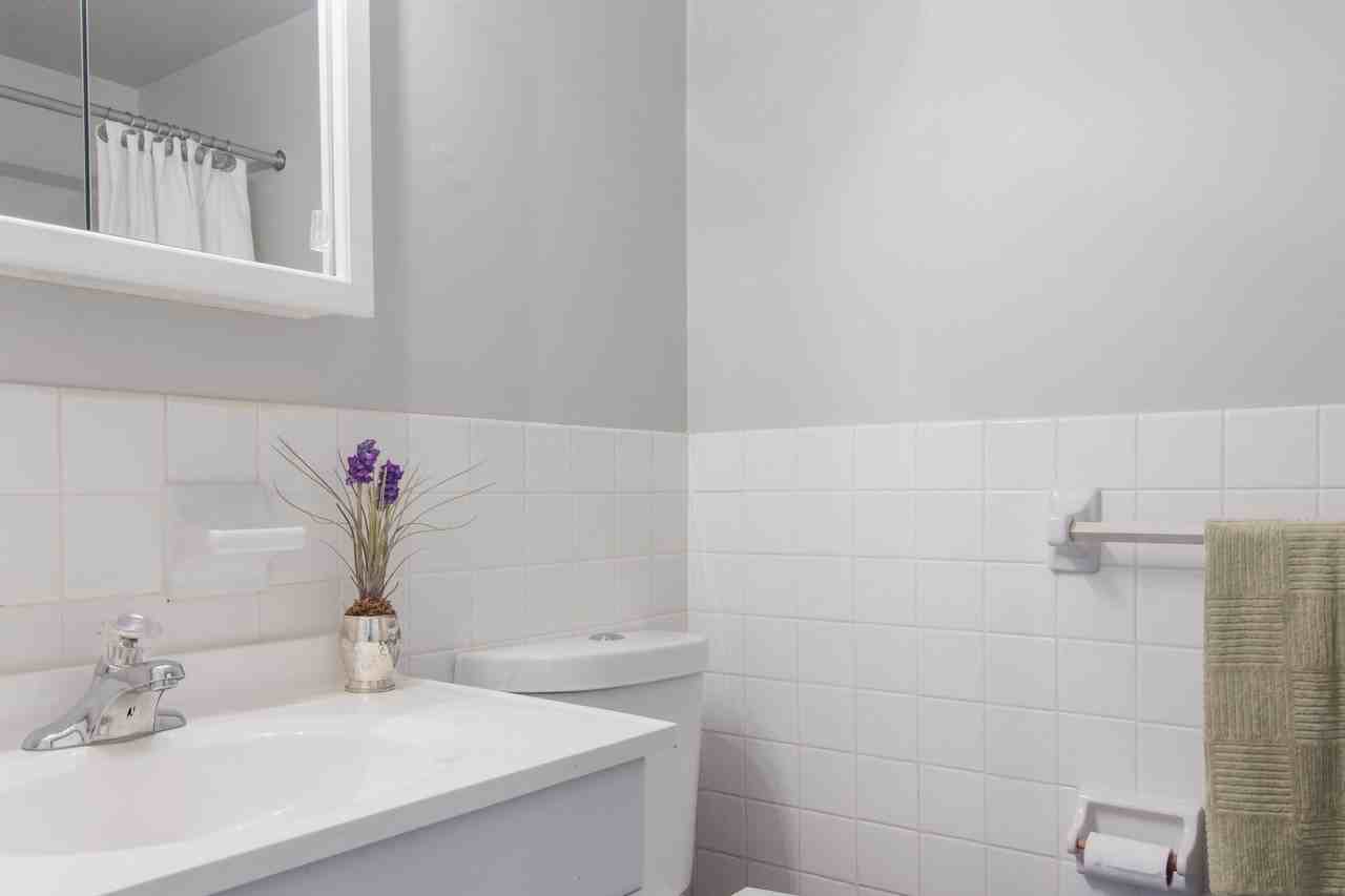 Colony Club - Photo 5 of 10