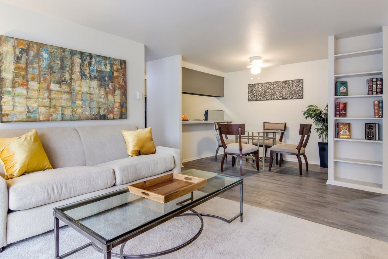 Colony Club - Photo 6 of 10