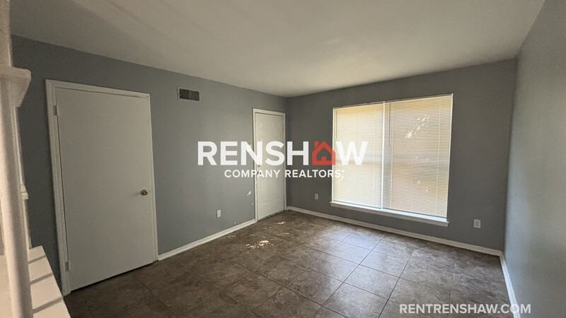 3228 Lyndale Ave - Photo 2 of 15