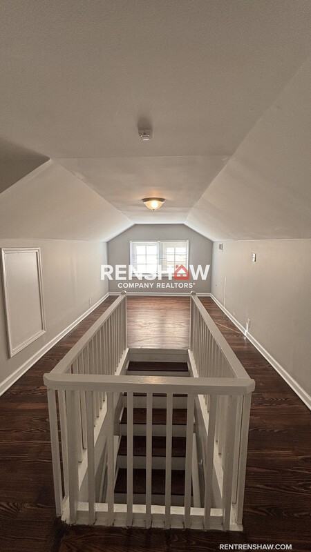 2377 Jackson Ave - Photo 5 of 21