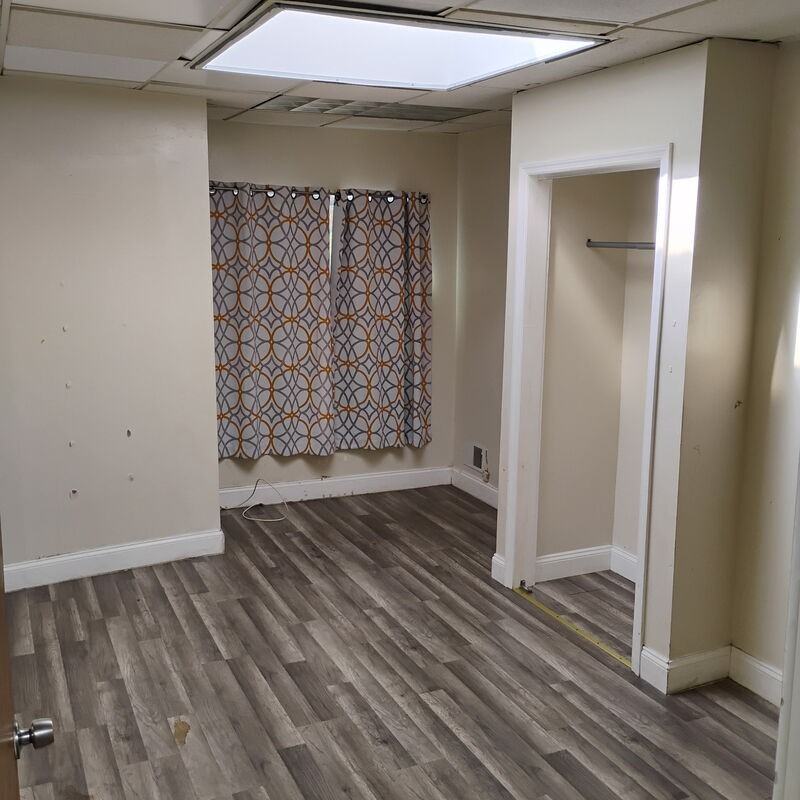 864 Madison Ave #1B - Photo 5 of 13