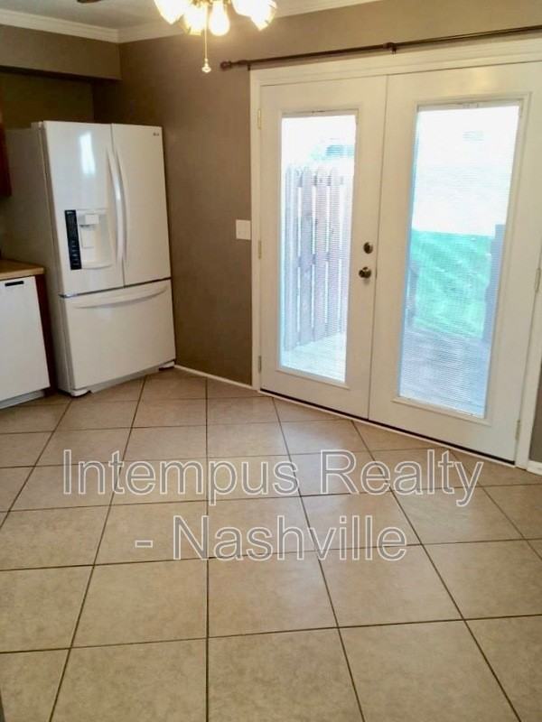 225 Timberway Dr - Photo 5 of 16