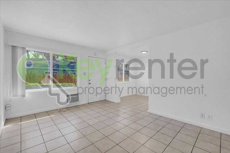 691 El Camino Avenue #3 - Photo 5 of 25