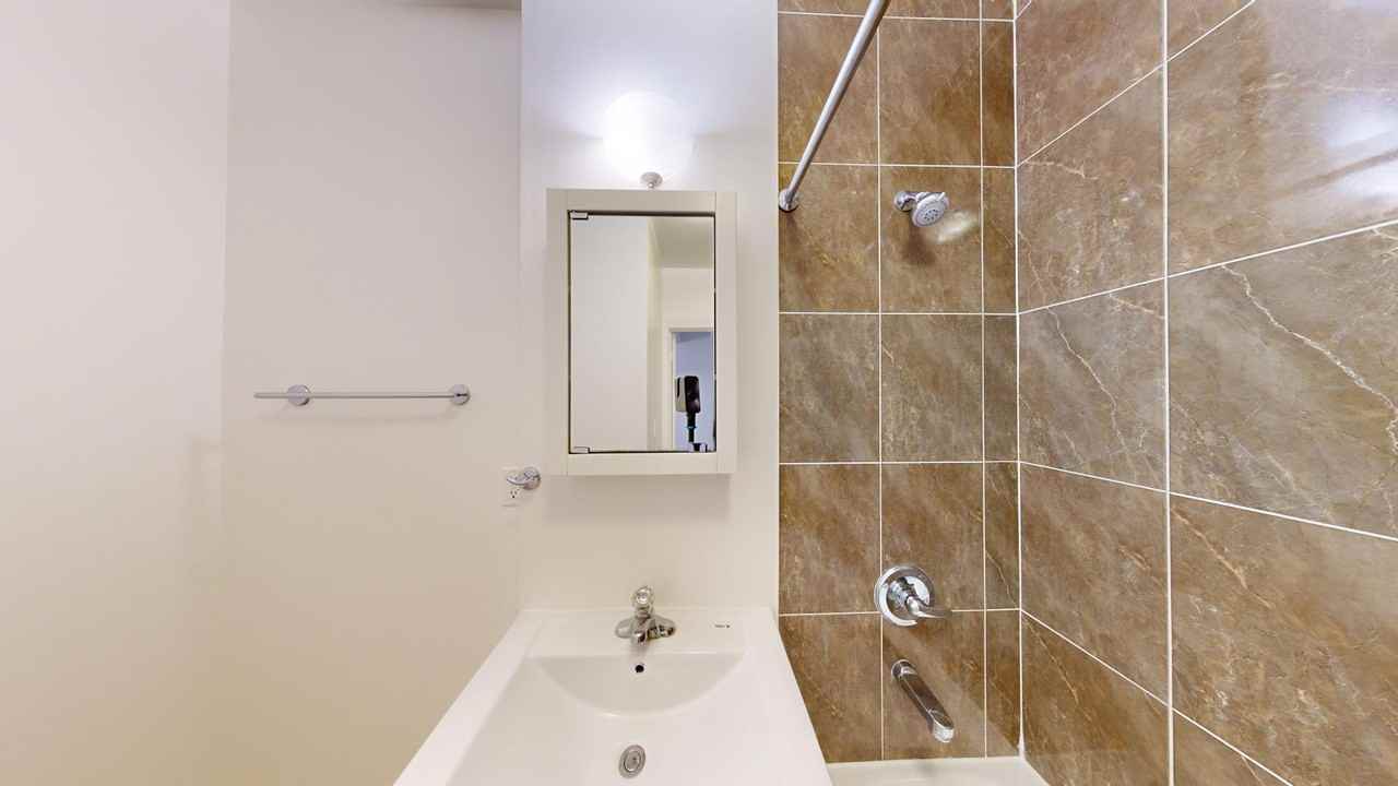 947 Bush Street - Photo 6 of 17