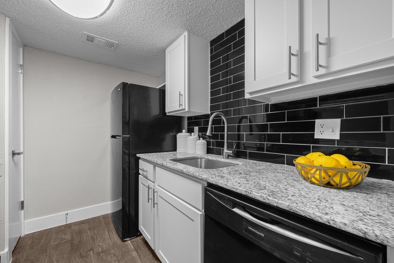 The Monet - Photo 2 of 50