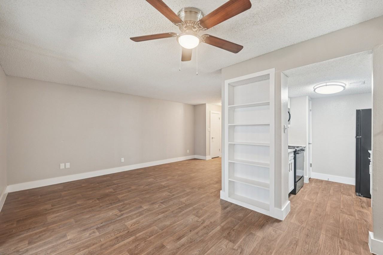 The Monet - Photo 7 of 50