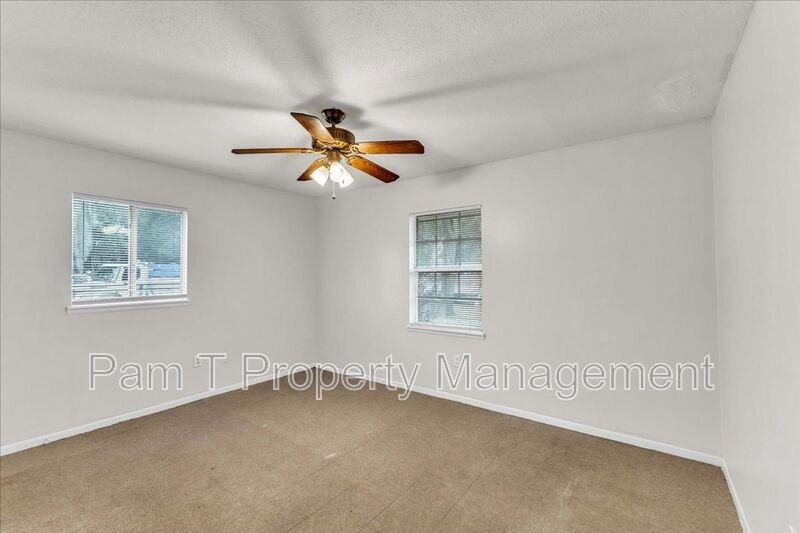 5209 Jasmine Avenue - Photo 5 of 21