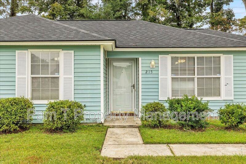 215 Laurelwood Dr - Photo 2 of 30