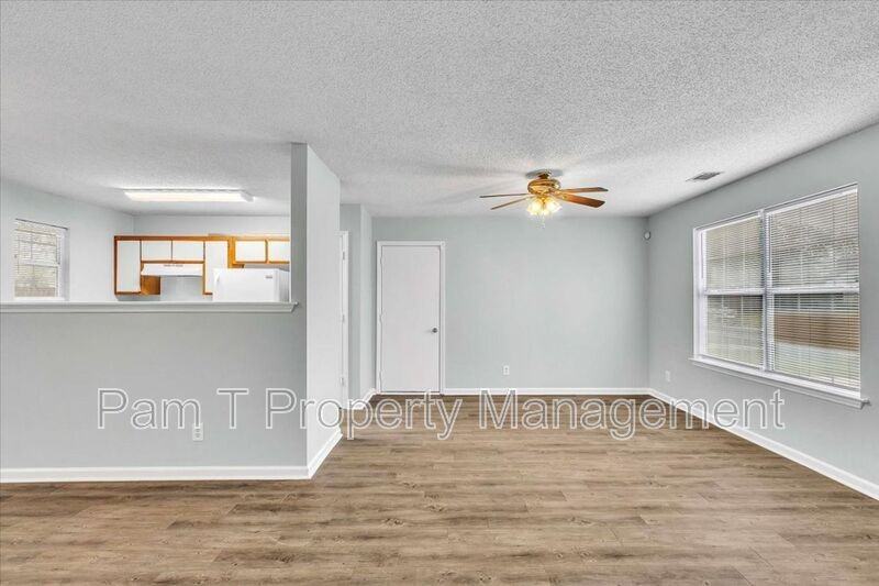 215 Laurelwood Dr - Photo 7 of 30