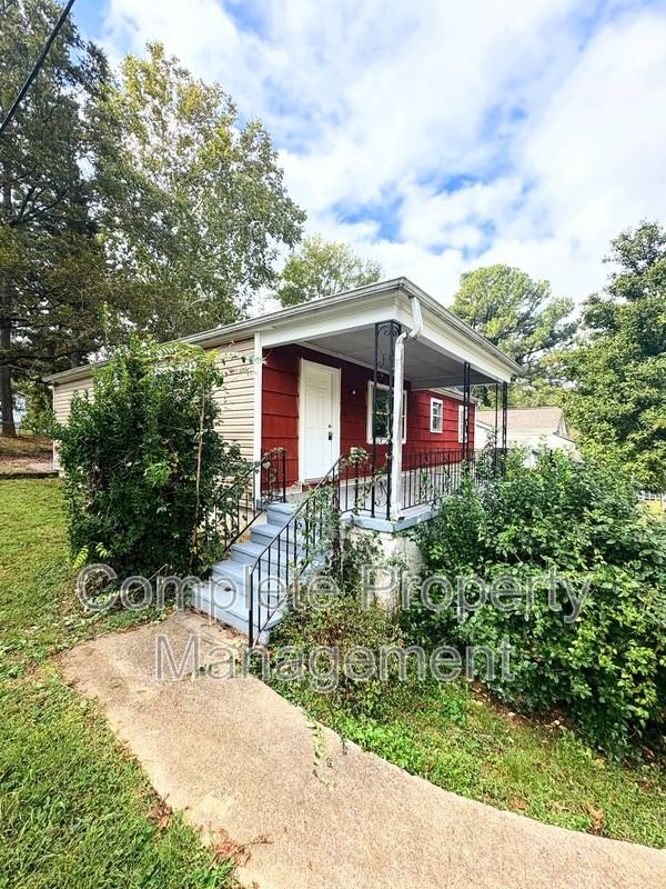 4149 41st Ave N - Photo 3 of 11