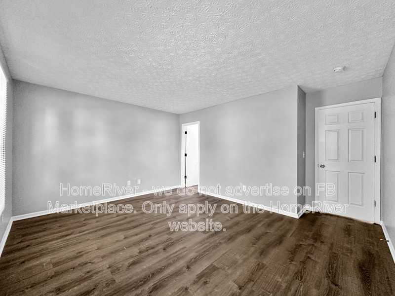 1041 Clifton Chase Dr - Photo 7 of 20