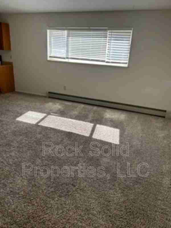 1008 E Jefferson Rd - Photo 3 of 25