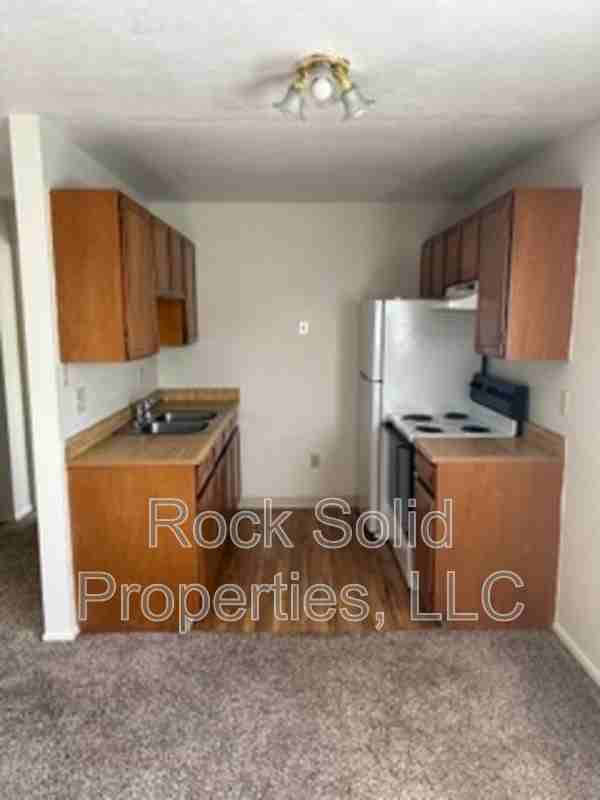1008 E Jefferson Rd - Photo 5 of 25