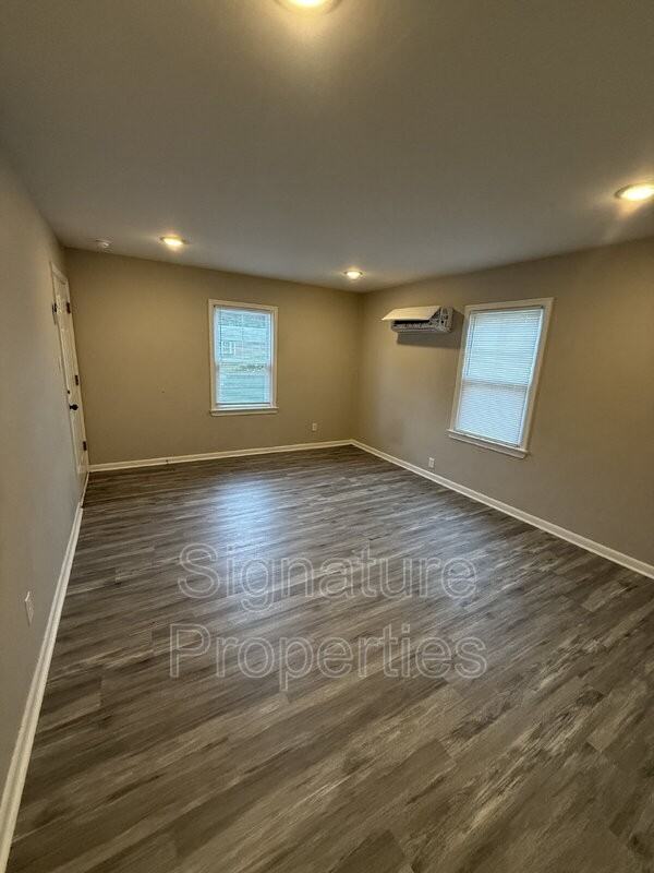 631 Quincy St #A - Photo 2 of 18