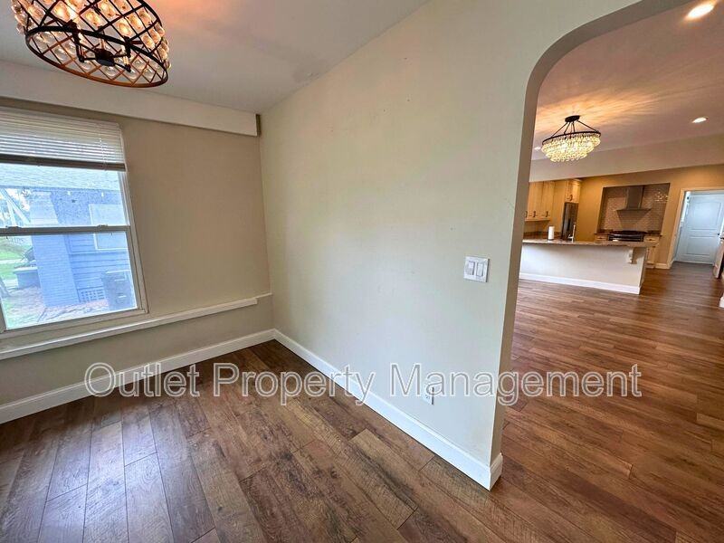 133 E Concord St #A - Photo 2 of 20
