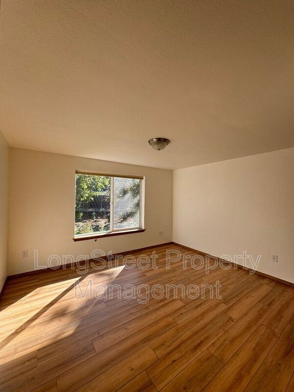 29173 Blake Dr - Photo 5 of 35