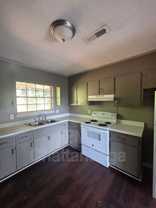 59 Dolphin Ln #5B - Photo 1 of 1