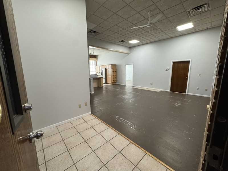 20 W 5th St - Photo 3 of 23