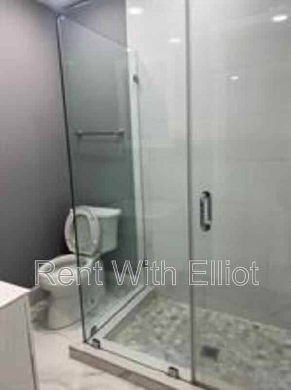 2218 Roosevelt St - Photo 3 of 10