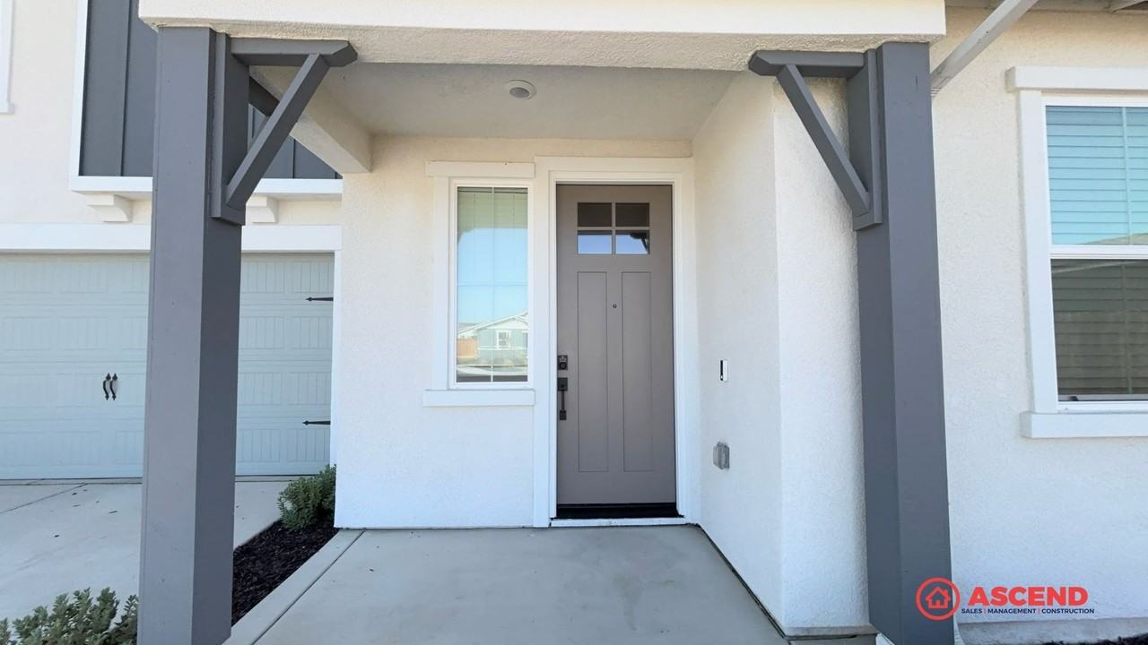 14307 Shady Tree Ct - Photo 4 of 41