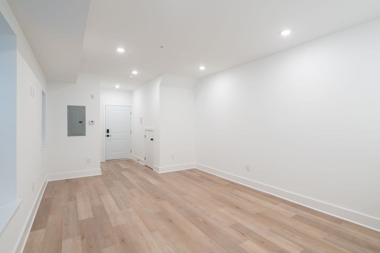 1513 W Girard Avenue - Photo 2 of 22