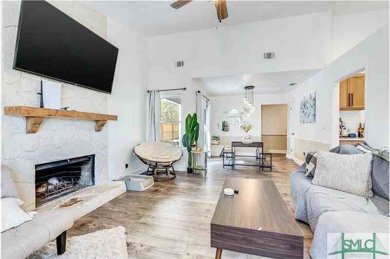 106 West White Hawthorn Drive - Photo 4 of 31