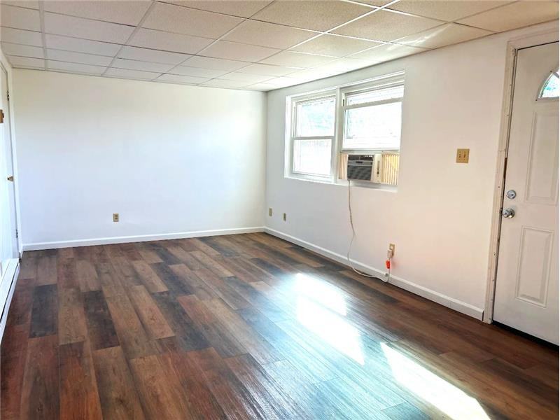 10 Highview Cir #9 - Photo 2 of 7