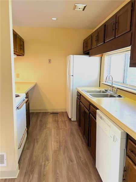 127 Orchard Dr #A - Photo 2 of 10